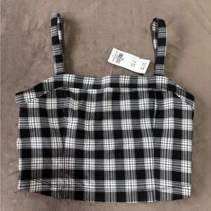 Hollister NWT Women’s S Top Plaid Black and White Crop Ultra Stretchy Fabric